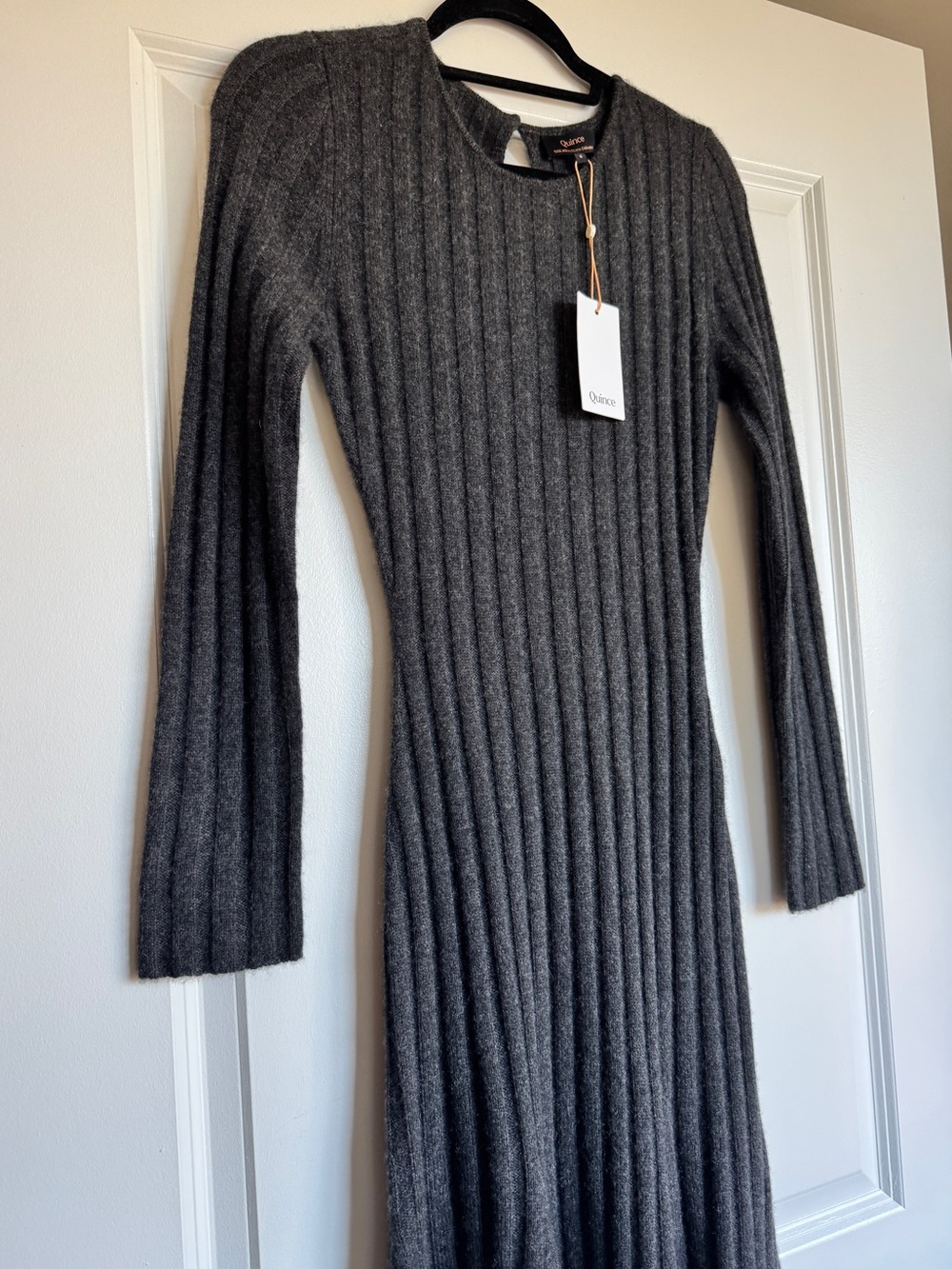 QUINCE Mongolian Cashmere Wide-Rib Midi
Dress Heather Charcoal Gray Small NWT